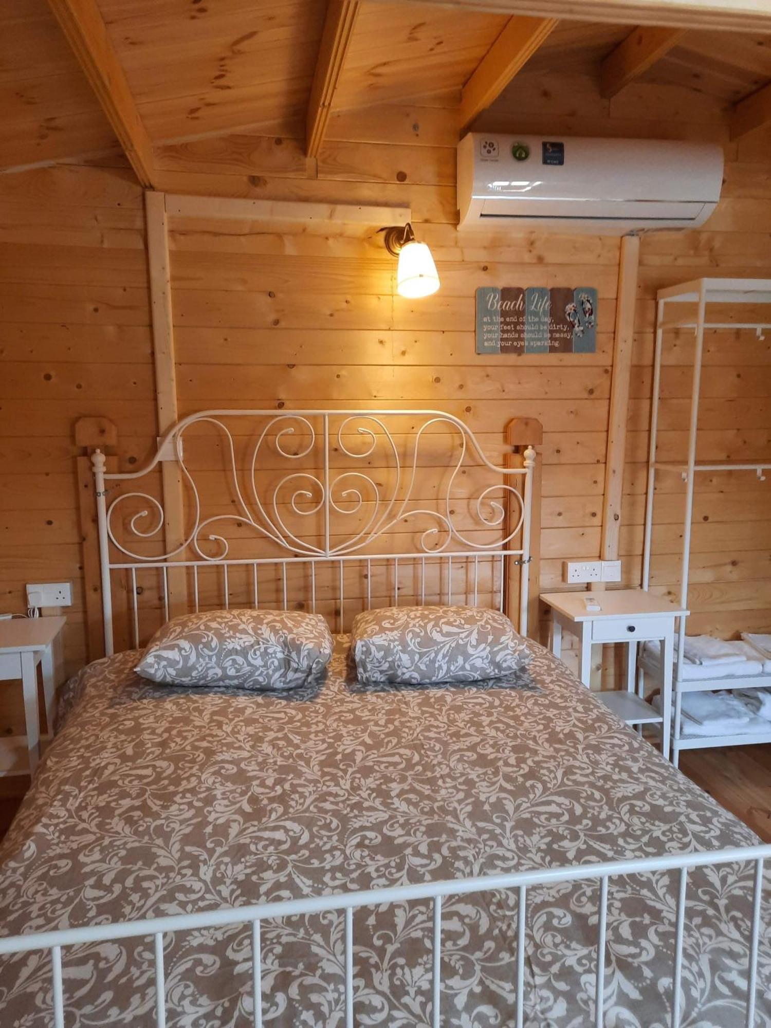 Cyprus Glamping Park Hotel Agios Theodoros Szoba fotó