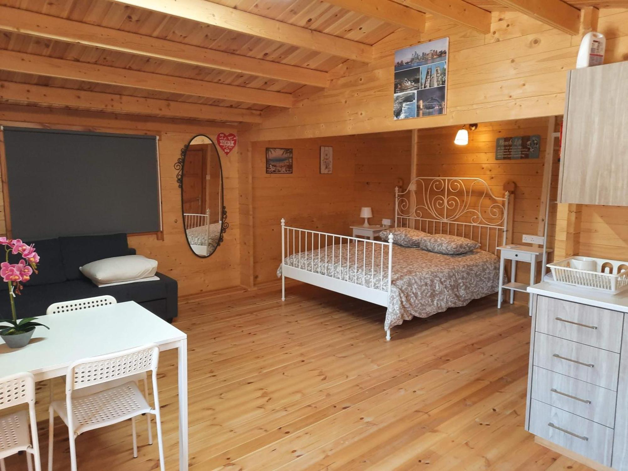 Cyprus Glamping Park Hotel Agios Theodoros Szoba fotó